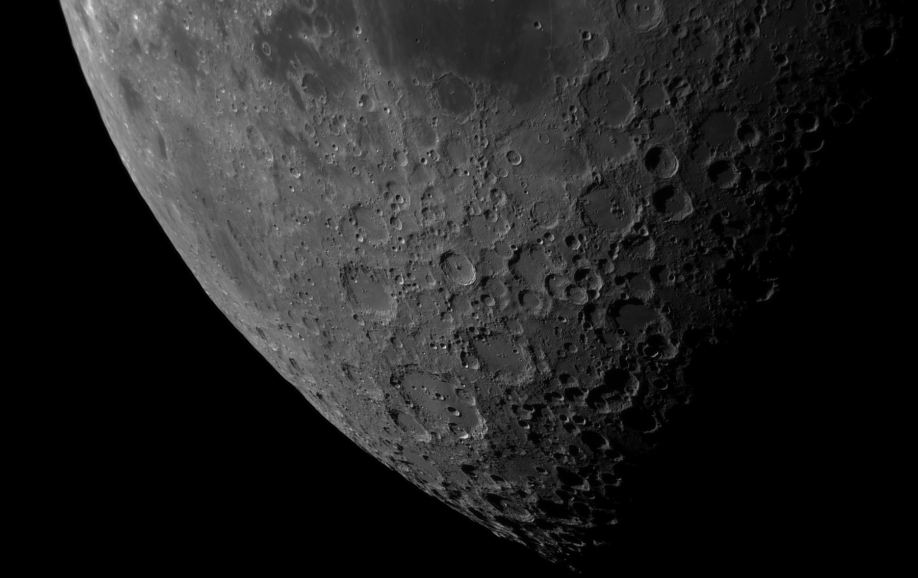 Księżyc - astrofotografia